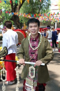 คณะศึกษาศาสตร์ มช. จัดงาน พิธีดำหัวคณบดี อดีตคณบดี คณาจารย์ และบุคลากรอาวุโส ประจำปี พ.ศ. 2566 { จุ้มอกเย็นใจ๋ ปี๋ใหม่เมือง ศึกษาฯ 55 ปี น้อมสูมาคารวะคุณ }