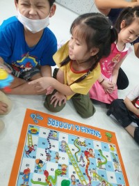 Summer Camp อ.2 Funny Board Game