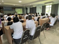 ประธานสาขาวิชาบริหารธุรกิจ นำนักศึกษาลงพื้นที่เป็นวิทยากรบรรยายให้ความรู้เรื่องการดูแลสุขภาพ ณ โรงเรียนผู้สูงอายุตำบลมะขุนหวาน