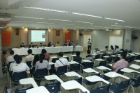 คณาจารย์และเจ้าหน้าที่คณะศึกษาศาสตร์ ประชุมพบปะกับคณะกรรมการสรรหาคณบดีคณะศึกษาศาสตร์ (วาระการดารงตำแหน่งตั้งแต่วันที่ 24 ธันวาคม 2566 ถึงวันที่ 23 ธันวาคม 2570)
