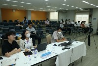 คณาจารย์และเจ้าหน้าที่คณะศึกษาศาสตร์ ประชุมพบปะกับคณะกรรมการสรรหาคณบดีคณะศึกษาศาสตร์ (วาระการดารงตำแหน่งตั้งแต่วันที่ 24 ธันวาคม 2566 ถึงวันที่ 23 ธันวาคม 2570)