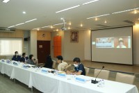 คณาจารย์และเจ้าหน้าที่คณะศึกษาศาสตร์ ประชุมพบปะกับคณะกรรมการสรรหาคณบดีคณะศึกษาศาสตร์ (วาระการดารงตำแหน่งตั้งแต่วันที่ 24 ธันวาคม 2566 ถึงวันที่ 23 ธันวาคม 2570)