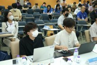 คณาจารย์และเจ้าหน้าที่คณะศึกษาศาสตร์ ประชุมพบปะกับคณะกรรมการสรรหาคณบดีคณะศึกษาศาสตร์ (วาระการดารงตำแหน่งตั้งแต่วันที่ 24 ธันวาคม 2566 ถึงวันที่ 23 ธันวาคม 2570)