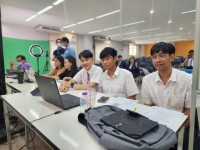  คณบดีคณะศึกษาศาสตร์ พร้อมด้วยคณะผู้บริหาร อาจารย์ที่ปรึกษา บุคลากร และสโมสรนักศึกษา ให้การต้อนรับผู้ปกครองนักศึกษาใหม่ ประจำปีการศึกษา 2566 ผ่านระบบออนไลน์