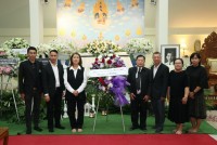 ผู้บริหาร คณาจารย์ คณาจารย์อาวุโส นักศึกษา ศิษย์เก่าและเจ้าหน้าที่ คณะศึกษาศาสตร์ มช. ร่วมพิธีบำเพ็ญกุศล สวดอภิธรรม และพิธีมอบร่าง ผู้ช่วยศาสตราจารย์จัน เกริกมธุกร