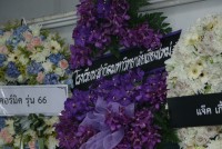 ผู้บริหาร คณาจารย์ คณาจารย์อาวุโส นักศึกษา ศิษย์เก่าและเจ้าหน้าที่ คณะศึกษาศาสตร์ มช. ร่วมพิธีบำเพ็ญกุศล สวดอภิธรรม และพิธีมอบร่าง ผู้ช่วยศาสตราจารย์จัน เกริกมธุกร