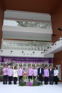 คณะศึกษาศาสตร์ มช. จัดพิธีทำบุญตักบาตร วันคล้ายวันสถาปนาคณะศึกษาศาสตร์ มช. ครบรอบ 55 ปี และ พิธีเปิดอาคาร ศึกษาศาสตร์ 55 ปี