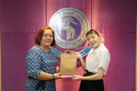 นักศึกษาแลกเปลี่ยนจาก Kanda University of International Studies เข้ารับมอบประกาศนียบัตร ก่อนเดินทางกลับประเทศญี่ปุ่น