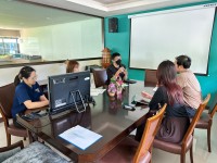 บุคลากรคณะศึกษาศาสตร์ มช. ให้การต้อนรับบุคลากรงานบริหารงานวิจัย บริการวิชาการ และวิเทศสัมพันธ์ คณะนิติศาสตร์ มช. เข้าศึกษาดูงานด้านการบริการวิชาการแบบหารายได้