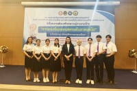 นักศึกษาสาขาวิชาภาษาไทย ได้รับรางวัลรองชนะเลิศอันดับ 1 และรองชนะเลิศอันดับ 2 การแข่งขันกลอนสดระดับภาคเหนือระดับอุดมศึกษา จัดโดย มหาวิทยาลัยราชภัฏอุตรดิตถ์ 