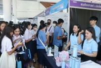  คณะศึกษาศาสตร์ มช. ร่วมจัดนิทรรศการแนะแนวการศึกษา ในนิทรรศการตลาดนัดหลักสูตรอุดมศึกษา ครั้งที่ 25