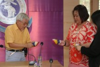 ผู้บริหารคณะศึกษาศาสตร์ ให้การต้อนรับ Professor Emeritus Dr.Yoshio KAMISHINA