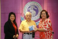 ผู้บริหารคณะศึกษาศาสตร์ ให้การต้อนรับ Professor Emeritus Dr.Yoshio KAMISHINA