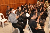 ผู้บริหาร คณาจารย์ และบุคลากร คณะศึกษาศาสตร์ มช. ร่วมงานบำเพ็ญกุศล สวดอภิธรรม และพิธีมอบร่าง ผศ.ลมูล จันทน์หอม
