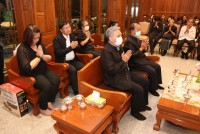 ผู้บริหาร คณาจารย์ และบุคลากร คณะศึกษาศาสตร์ มช. ร่วมงานบำเพ็ญกุศล สวดอภิธรรม และพิธีมอบร่าง ผศ.ลมูล จันทน์หอม