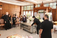 ผู้บริหาร คณาจารย์ และบุคลากร คณะศึกษาศาสตร์ มช. ร่วมงานบำเพ็ญกุศล สวดอภิธรรม และพิธีมอบร่าง ผศ.ลมูล จันทน์หอม