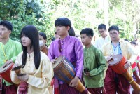 ผู้บริหาร นักศึกษา เจ้าหน้าที่คณะศึกษาศาสตร์ ครูและนักเรียน รร.สาธิตฯ มช. ร่วมพิธีทอดถวายผ้ากฐินมหาวิทยาลัยเชียงใหม่ ประจำปี 2566