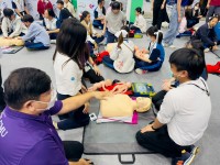 ครูร่วมอบรมการช่วยฟื้นคืนชีพขั้นพื้นฐานสำหรับประชาชนทั่วไป (Basic life support)