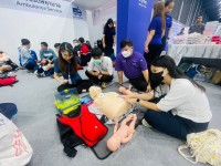 ครูร่วมอบรมการช่วยฟื้นคืนชีพขั้นพื้นฐานสำหรับประชาชนทั่วไป (Basic life support)