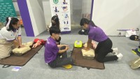 ครูร่วมอบรมการช่วยฟื้นคืนชีพขั้นพื้นฐานสำหรับประชาชนทั่วไป (Basic life support)