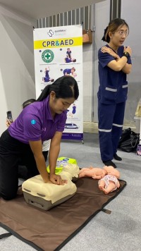 ครูร่วมอบรมการช่วยฟื้นคืนชีพขั้นพื้นฐานสำหรับประชาชนทั่วไป (Basic life support)