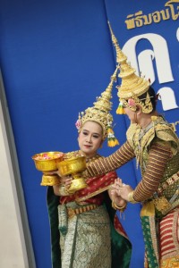 สมาคมนักศึกษาเก่าฯ ร่วมกับคณะศึกษาศาสตร์ มช. และชมรมอาจารย์เก่า จัดพิธีมอบโล่ประกาศเกียรติคุณคุรุเมธี ในโอกาสครบรอบ 55 ปี