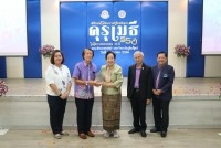 สมาคมนักศึกษาเก่าฯ ร่วมกับคณะศึกษาศาสตร์ มช. และชมรมอาจารย์เก่า จัดพิธีมอบโล่ประกาศเกียรติคุณคุรุเมธี ในโอกาสครบรอบ 55 ปี