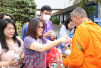  คณะศึกษาศาสตร์ มช. จัดพิธีทำบุญตักบาตรเนื่องในงานกิจกรรมรำลึกพระคุณครู ประจำปี 2567