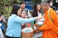  คณะศึกษาศาสตร์ มช. จัดพิธีทำบุญตักบาตรเนื่องในงานกิจกรรมรำลึกพระคุณครู ประจำปี 2567