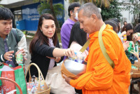  คณะศึกษาศาสตร์ มช. จัดพิธีทำบุญตักบาตรเนื่องในงานกิจกรรมรำลึกพระคุณครู ประจำปี 2567