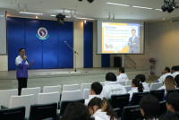 ผู้บริหารคณะศึกษาศาสตร์ ให้การต้อนรับอธิการบดีมหาวิทยาลัยเชียงใหม่ เข้าให้โอวาทคณะนักกีฬามหาวิทยาลัยเชียงใหม่ ที่จะเข้าร่วมการแข่งขัน กีฬามหาวิทยาลัยครั้งที่ 49