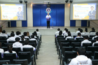 ผู้บริหารคณะศึกษาศาสตร์ ให้การต้อนรับอธิการบดีมหาวิทยาลัยเชียงใหม่ เข้าให้โอวาทคณะนักกีฬามหาวิทยาลัยเชียงใหม่ ที่จะเข้าร่วมการแข่งขัน กีฬามหาวิทยาลัยครั้งที่ 49