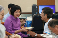 ผู้บริหารคณะศึกษาศาสตร์ ให้การต้อนรับนักศึกษารหัส 17 ในโอกาสเข้ามอบทุนการศึกษาและจัดกิจกรรมคืนสู่เหย้า รหัส 172