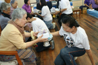 ผู้บริหารคณะศึกษาศาสตร์ ให้การต้อนรับนักศึกษารหัส 17 ในโอกาสเข้ามอบทุนการศึกษาและจัดกิจกรรมคืนสู่เหย้า รหัส 172