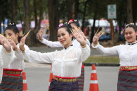 ผู้บริหารคณะศึกษาศาสตร์ มช. ร่วมพิธีทำบุญตักบาตร พระสงฆ์ 60 รูป พิธีขึ้นท้าวทั้งสี่และพิธีถวายเครื่องสักการะบวงสรวงศาลพระภูมิเจ้าที่ และ พิธีถวายพวงมาลัยดอกไม้สด แสดงความเคารพต่อ มล.ปิ่น มาลากุล เนื่องในโอกาสครบรอบ 60 ปี แห่งการสถาปนามหาวิทยาลัยเชียงใหม่ 