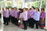 ผู้บริหารคณะศึกษาศาสตร์ มช. ร่วมพิธีทำบุญตักบาตร พระสงฆ์ 60 รูป พิธีขึ้นท้าวทั้งสี่และพิธีถวายเครื่องสักการะบวงสรวงศาลพระภูมิเจ้าที่ และ พิธีถวายพวงมาลัยดอกไม้สด แสดงความเคารพต่อ มล.ปิ่น มาลากุล เนื่องในโอกาสครบรอบ 60 ปี แห่งการสถาปนามหาวิทยาลัยเชียงใหม่ 