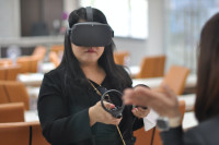 คณาจารย์คณะศึกษาศาสตร์ และคณาจารย์โรงเรียนสาธิตฯ เข้าร่วมศึกษาดูงาน Virtual Reality Classroom คณะบริหารธุรกิจ