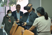 คณาจารย์คณะศึกษาศาสตร์ และคณาจารย์โรงเรียนสาธิตฯ เข้าร่วมศึกษาดูงาน Virtual Reality Classroom คณะบริหารธุรกิจ