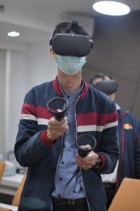 คณาจารย์คณะศึกษาศาสตร์ และคณาจารย์โรงเรียนสาธิตฯ เข้าร่วมศึกษาดูงาน Virtual Reality Classroom คณะบริหารธุรกิจ