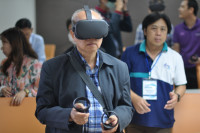 คณาจารย์คณะศึกษาศาสตร์ และคณาจารย์โรงเรียนสาธิตฯ เข้าร่วมศึกษาดูงาน Virtual Reality Classroom คณะบริหารธุรกิจ