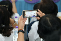 ผู้บริหารคณะศึกษาศาสตร์ ให้การต้อนรับนักศึกษารหัส 19 ในโอกาสเข้ามอบทุนการศึกษาและจัดกิจกรรม {อุ่นไอฮัก ถักทอใจ๋ สานสายใย ED192}