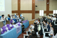 ผู้บริหารคณะศึกษาศาสตร์ ให้การต้อนรับนักศึกษารหัส 19 ในโอกาสเข้ามอบทุนการศึกษาและจัดกิจกรรม {อุ่นไอฮัก ถักทอใจ๋ สานสายใย ED192}