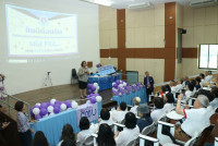 ผู้บริหารคณะศึกษาศาสตร์ ให้การต้อนรับนักศึกษารหัส 19 ในโอกาสเข้ามอบทุนการศึกษาและจัดกิจกรรม {อุ่นไอฮัก ถักทอใจ๋ สานสายใย ED192}