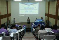 ผู้บริหารคณะศึกษาศาสตร์ ให้การต้อนรับนักศึกษารหัส 19 ในโอกาสเข้ามอบทุนการศึกษาและจัดกิจกรรม {อุ่นไอฮัก ถักทอใจ๋ สานสายใย ED192}
