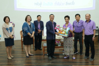 ผู้บริหารคณะศึกษาศาสตร์ ให้การต้อนรับนักศึกษารหัส 14 และ 15 ในโอกาสเข้าเยี่ยมคณะ แสดงมุทิตาจิตต่อคณาจารย์อาวุโส และมอบทุนการศึกษาแก่นักศึกษาที่ขาดแคลนทุนทรัพย์