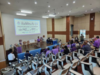 ผู้บริหารคณะศึกษาศาสตร์ ให้การต้อนรับนักศึกษารหัส 14 และ 15 ในโอกาสเข้าเยี่ยมคณะ แสดงมุทิตาจิตต่อคณาจารย์อาวุโส และมอบทุนการศึกษาแก่นักศึกษาที่ขาดแคลนทุนทรัพย์