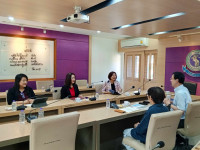 ผู้บริหารคณะศึกษาศาสตร์ Asst.Prof.Takehiro Ono อาจารย์จาก Hokkaido University of Education ประเทศญี่ปุ่น เพื่อเก็บข้อมูลโครงการครูรัก(ษ์)ถิ่น