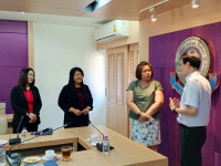 ผู้บริหารคณะศึกษาศาสตร์ Asst.Prof.Takehiro Ono อาจารย์จาก Hokkaido University of Education ประเทศญี่ปุ่น เพื่อเก็บข้อมูลโครงการครูรัก(ษ์)ถิ่น