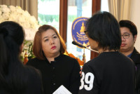 ผู้บริหารและเจ้าหน้าที่คณะศึกษาศาสตร์ มช. ร่วมวางพวงหรีดไว้อาลัยแด่ ศาสตราจารย์ ดร.ระวิวรรณ โอฬารรัตน์มณี