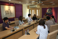 พนักงานจาก Mitsubishi Corporation ประเทศญี่ปุ่น เข้ารับมอบประกาศนียบัตรสำเร็จการศึกษาตามโครงการฯ